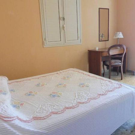 Appartamento In Villa A 100 Metri Dal Mare Fontane Bianche Exteriér fotografie